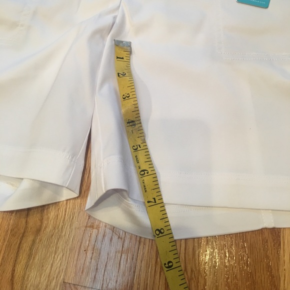 Tail Golf Shorts - Picture 4 of 4